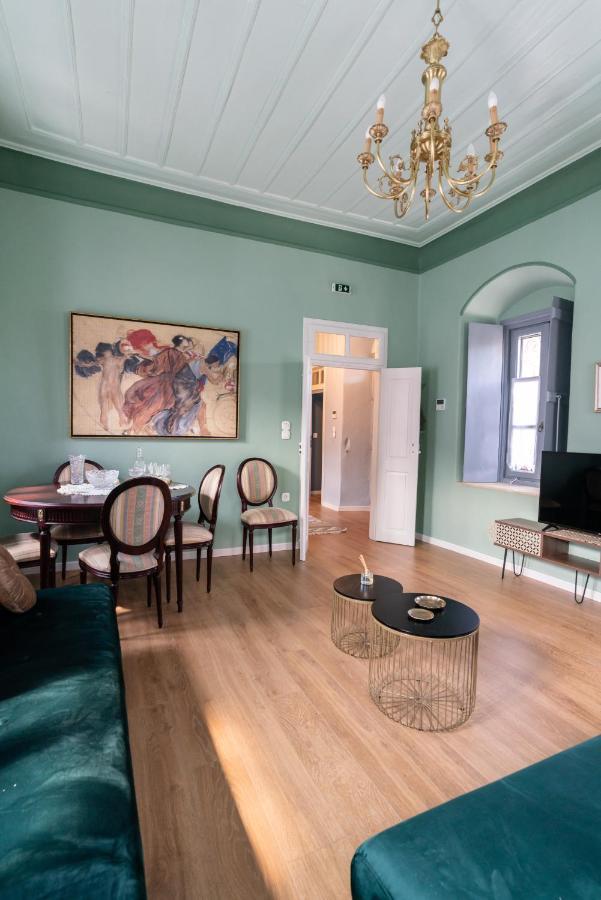 Englezena'S Guesthouse Λεωνίδιο Εξωτερικό φωτογραφία