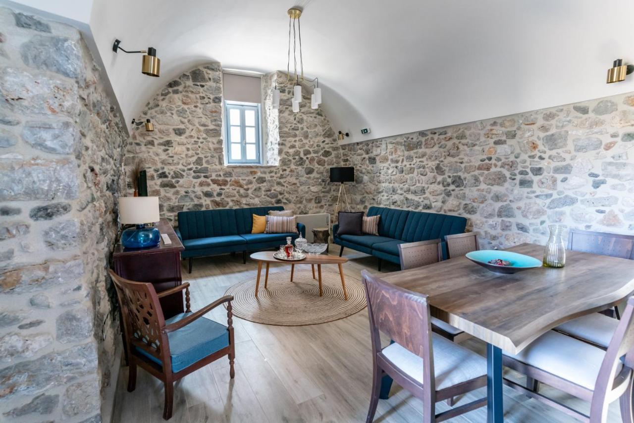 Englezena'S Guesthouse Λεωνίδιο Εξωτερικό φωτογραφία