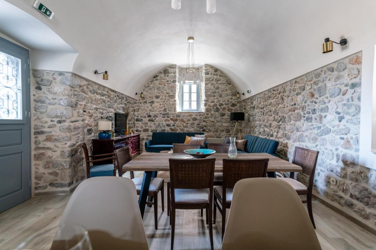 Englezena'S Guesthouse Λεωνίδιο Εξωτερικό φωτογραφία