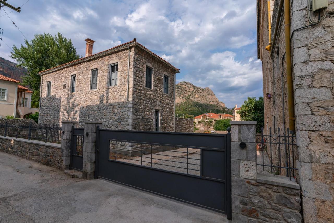 Englezena'S Guesthouse Λεωνίδιο Εξωτερικό φωτογραφία