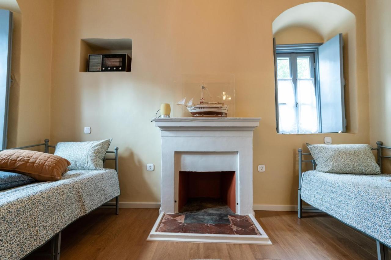 Englezena'S Guesthouse Λεωνίδιο Εξωτερικό φωτογραφία
