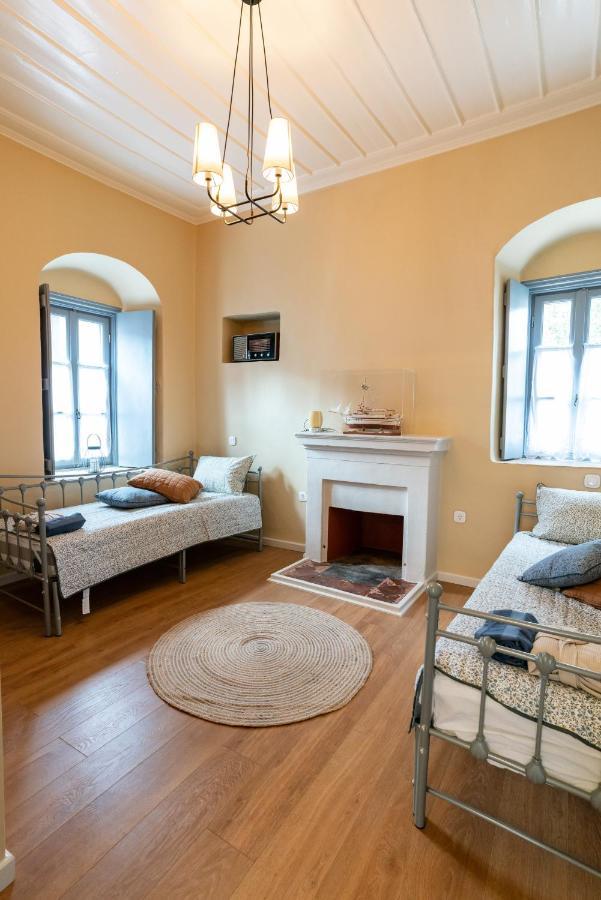 Englezena'S Guesthouse Λεωνίδιο Εξωτερικό φωτογραφία